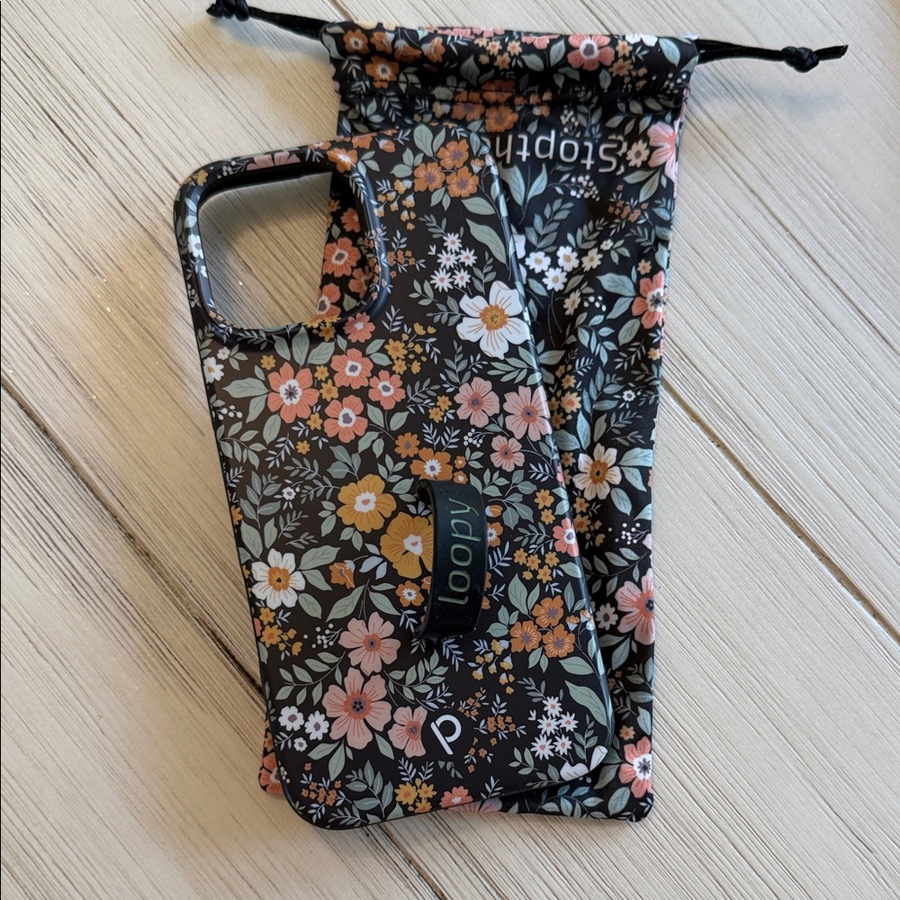 16 Pro Max Black Floral Phone Case